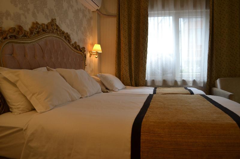 In Istanbul Hotel Exterior photo
