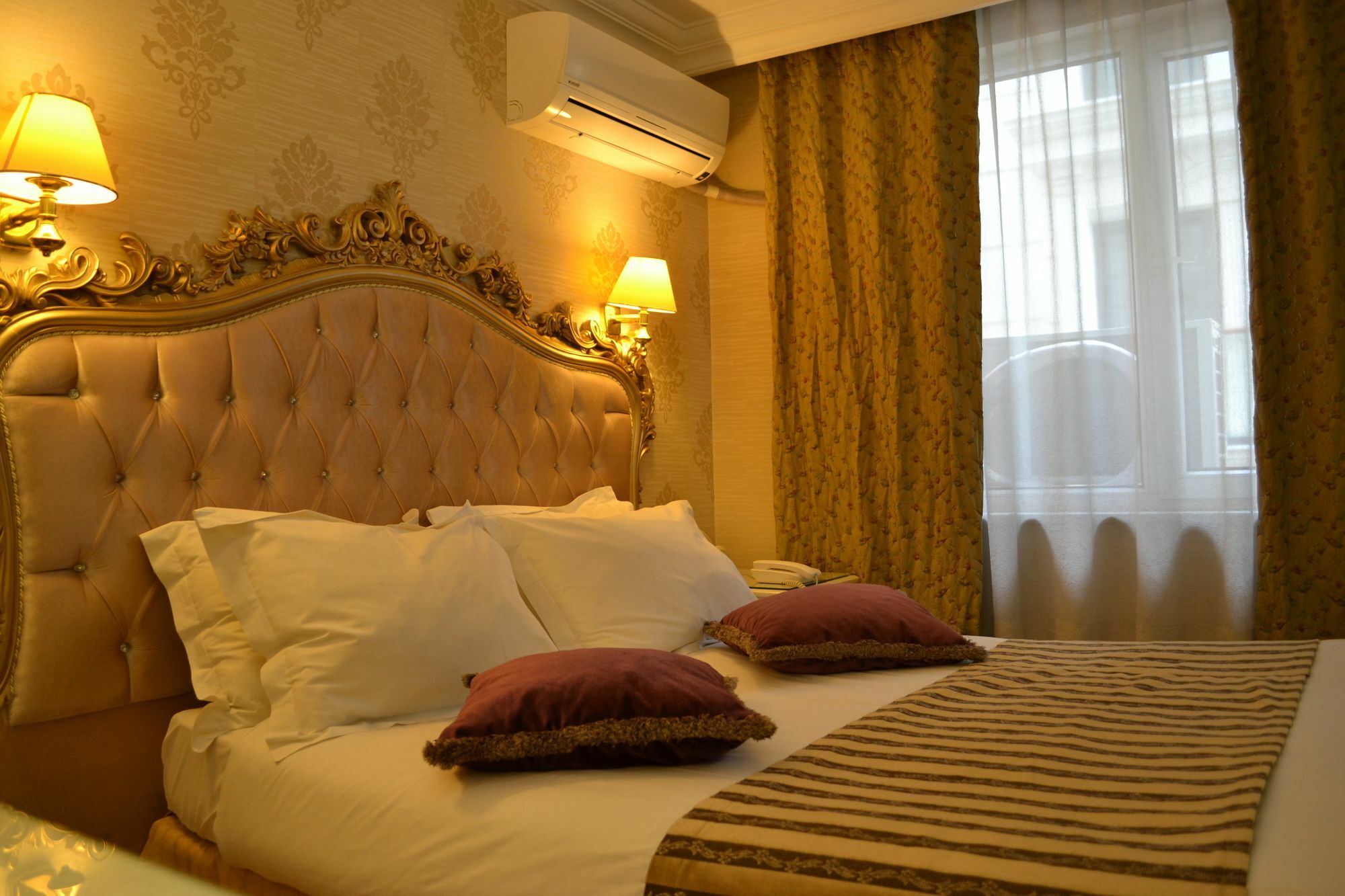 In Istanbul Hotel Exterior photo